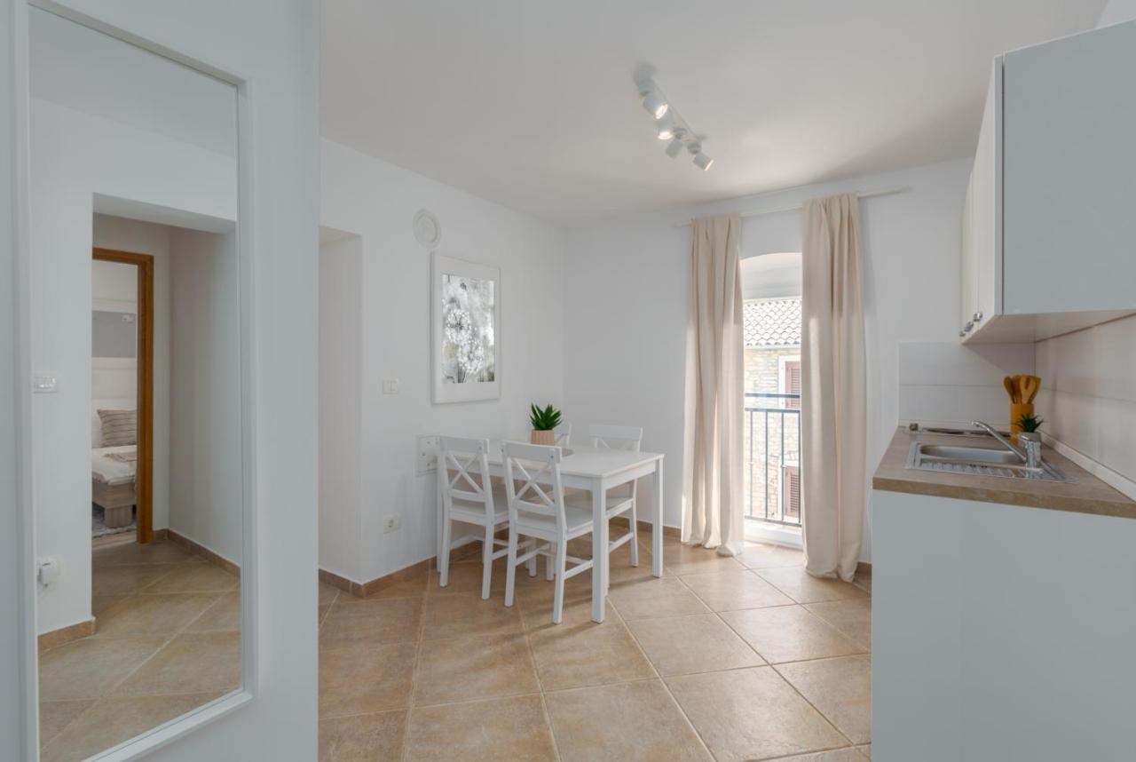 Apartments Agata Novigrad  Exterior photo
